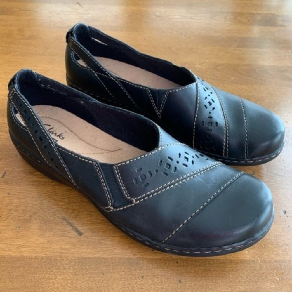 𝅺NWOT Clark’s Evianna Fig Black Leather Slip On. 8N - Picture 2 of 8